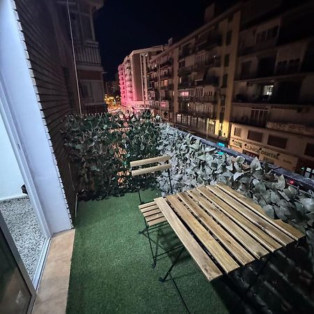 Apartamento De Habitaciones Privadas En El Centro De مالقة المظهر الخارجي الصورة