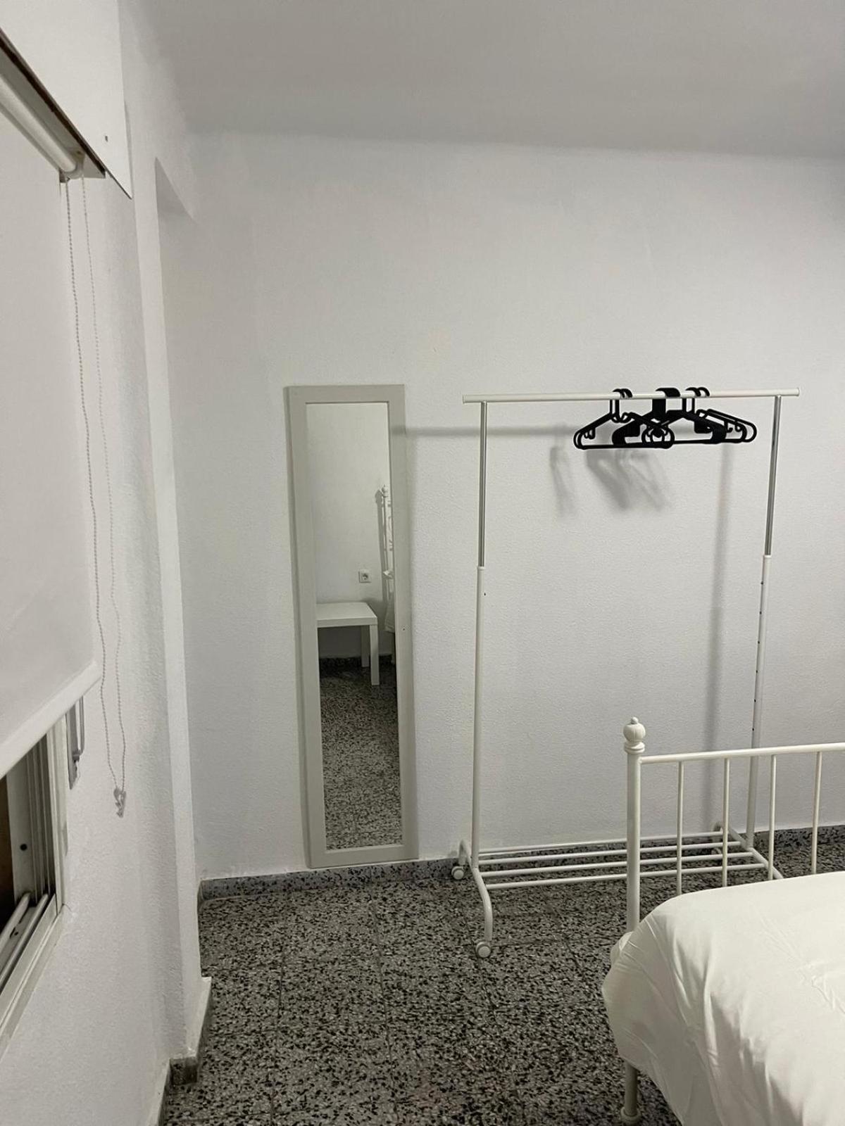 Apartamento De Habitaciones Privadas En El Centro De مالقة المظهر الخارجي الصورة