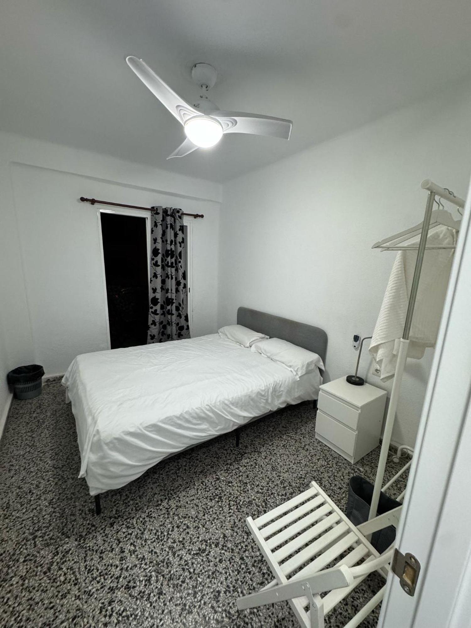 Apartamento De Habitaciones Privadas En El Centro De مالقة المظهر الخارجي الصورة