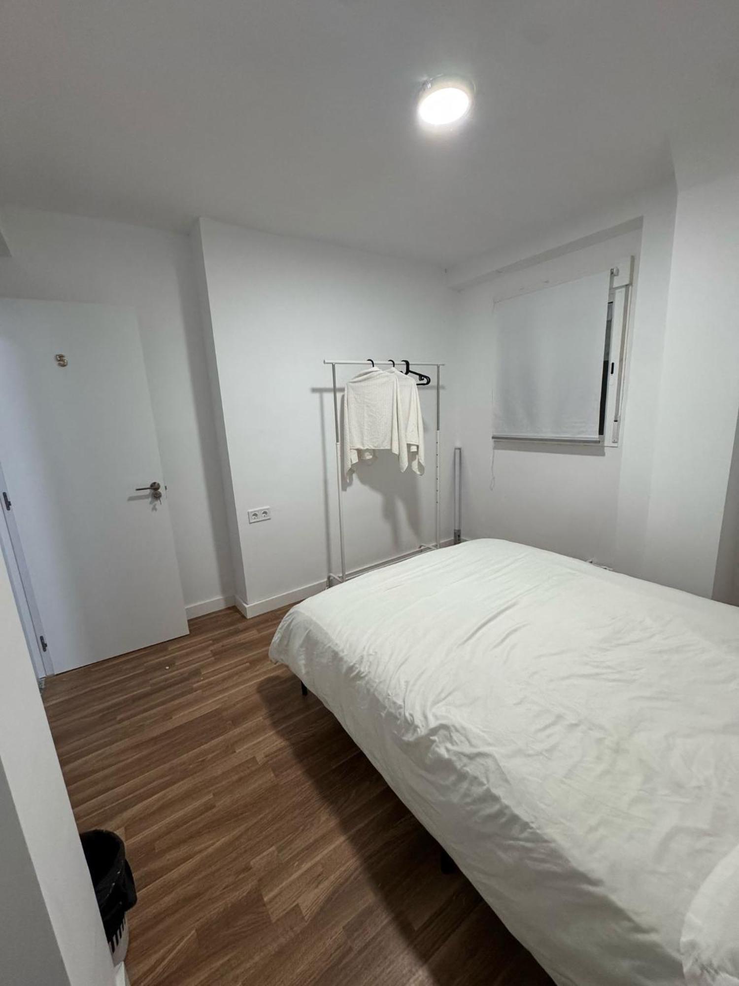 Apartamento De Habitaciones Privadas En El Centro De مالقة المظهر الخارجي الصورة